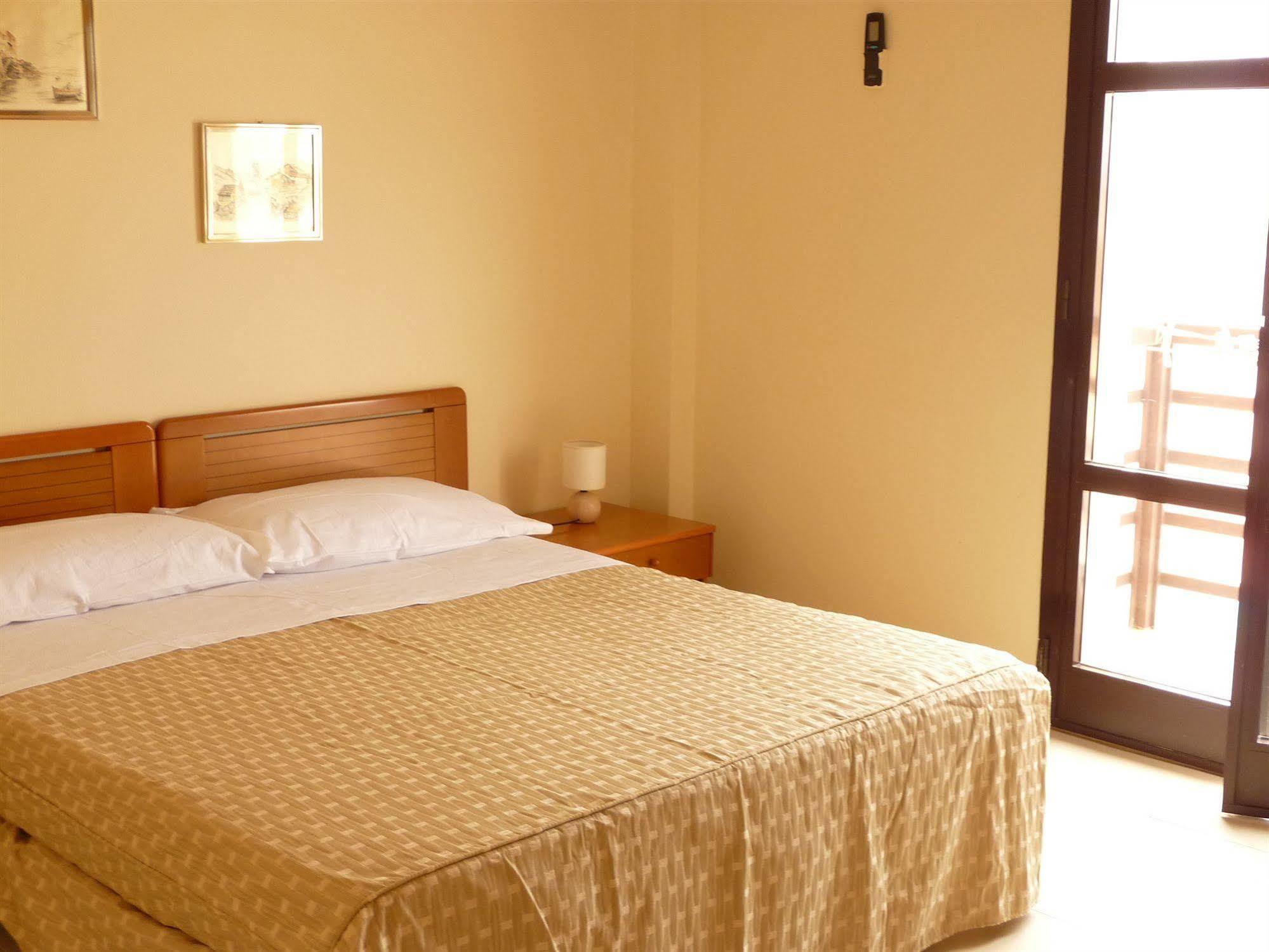 Agathae Hotel & Residence Scoglitti Exterior foto